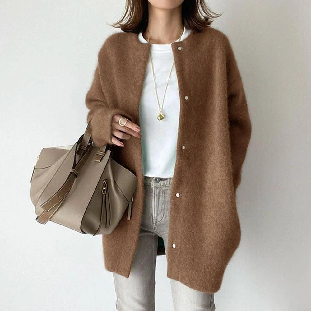 Mia | Beige Relaxed Pocketed Knit Coat