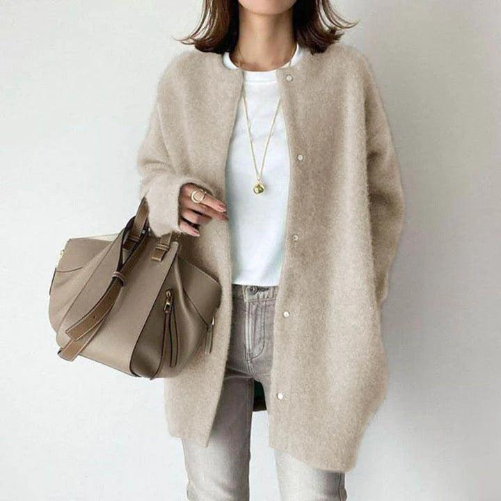 Mia | Beige Relaxed Pocketed Knit Coat