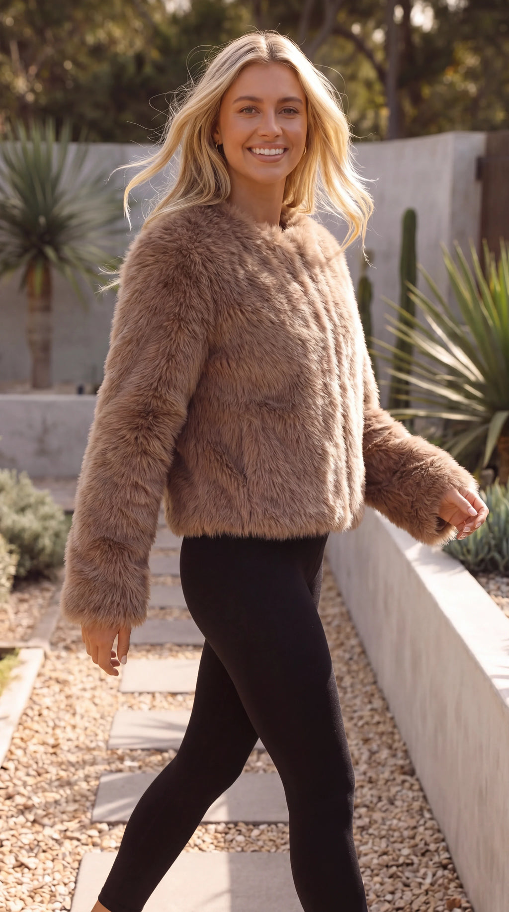 Women's Cropped Faux Fur Jacket 2