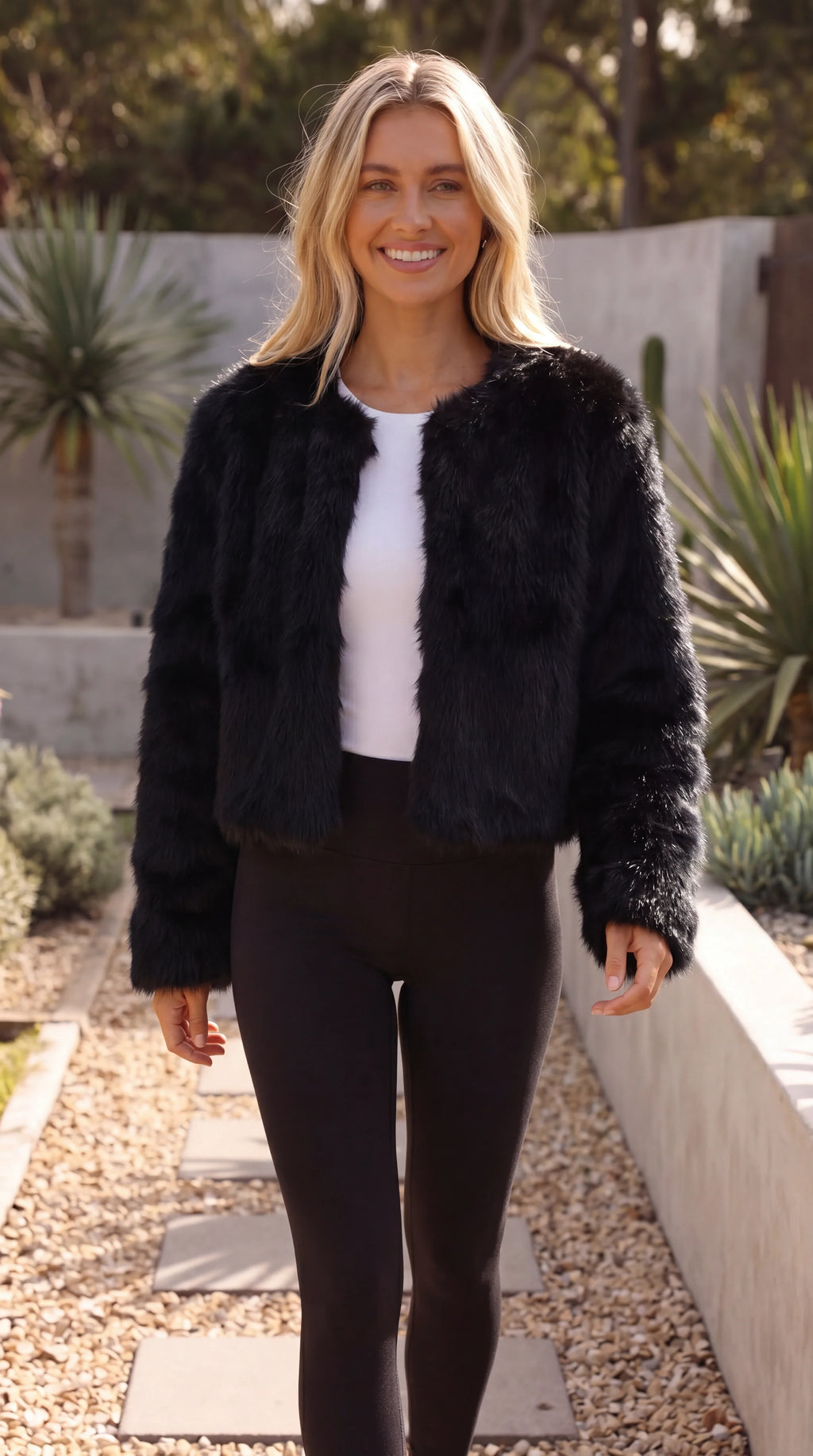 Women's Cropped Faux Fur Jacket 2