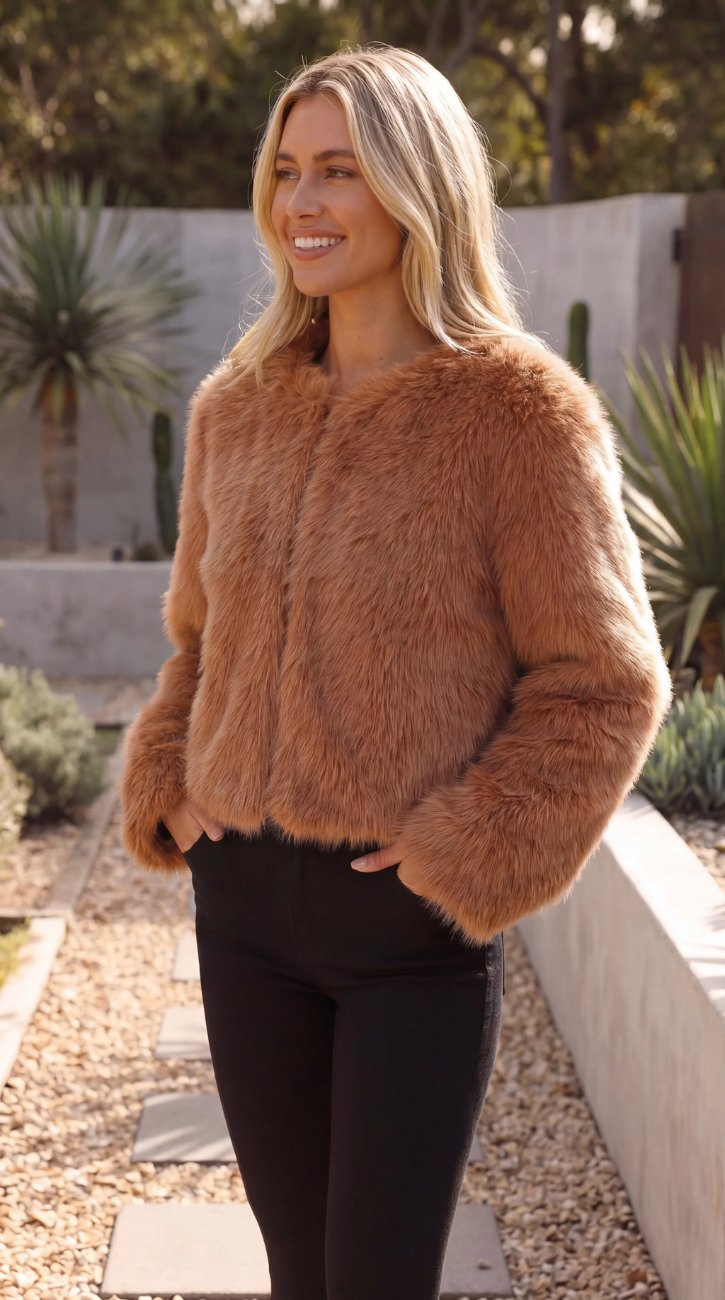 Women's Cropped Faux Fur Jacket 2