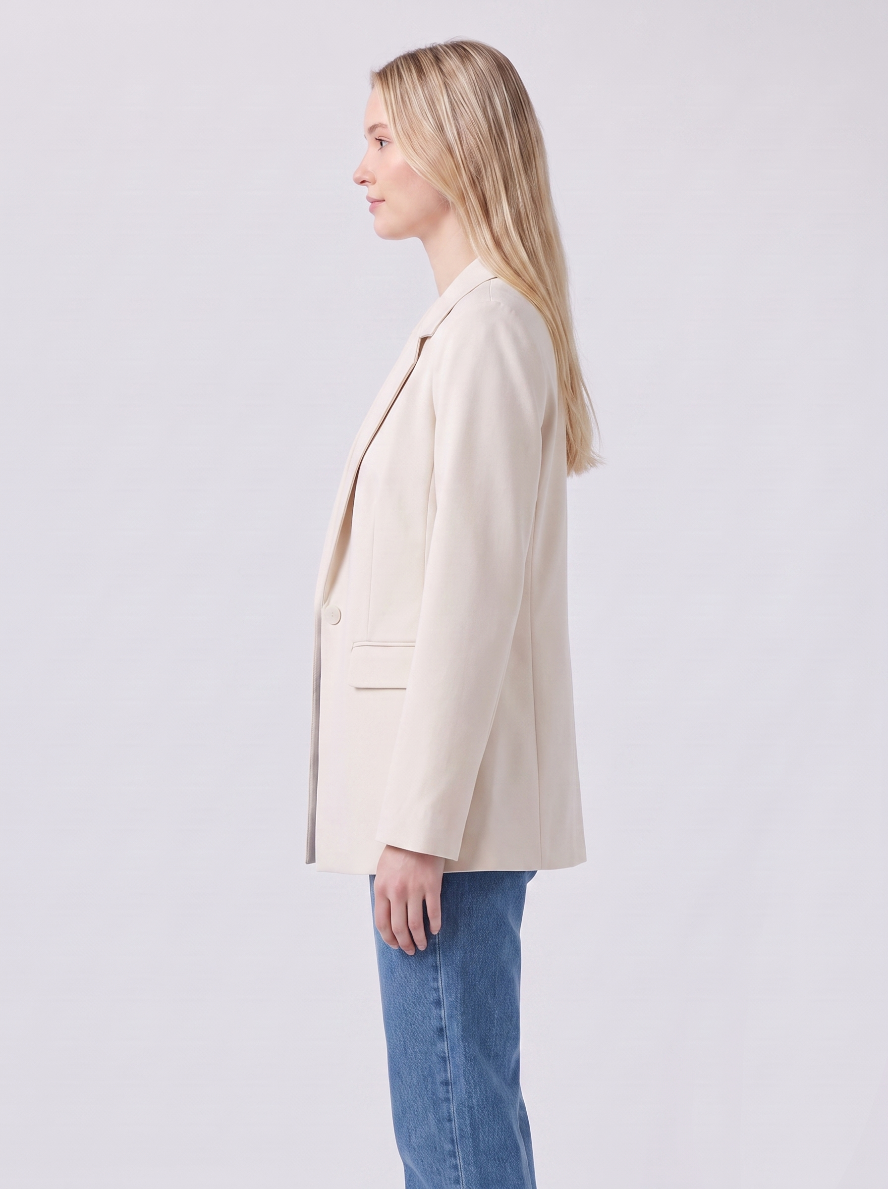 Lily | Beige Relaxed Pocketed Button Blazer Side